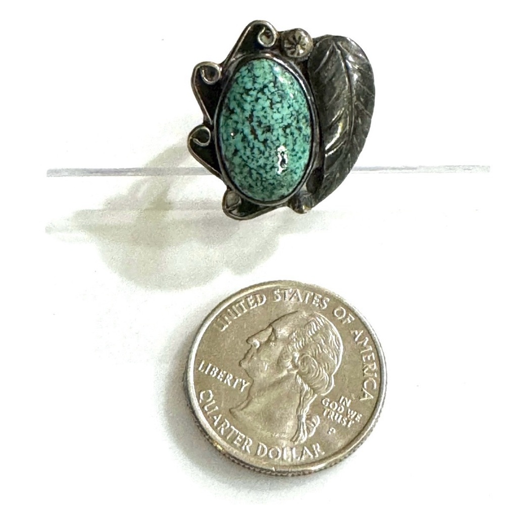 Navajo, Old Pawn “Number 8” Turquoise Sterling Silver Ring - Picture 2 of 10